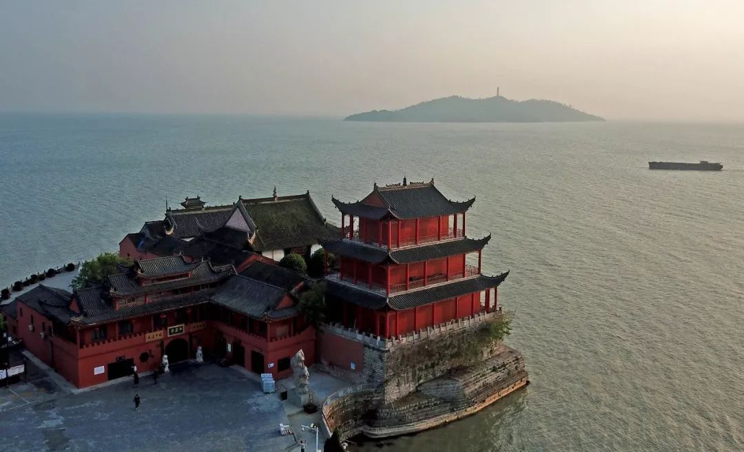 步道与观景平台